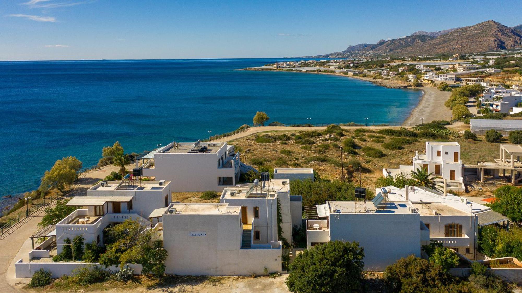 Akrotiri Apartments Makrýgialos Eksteriør billede